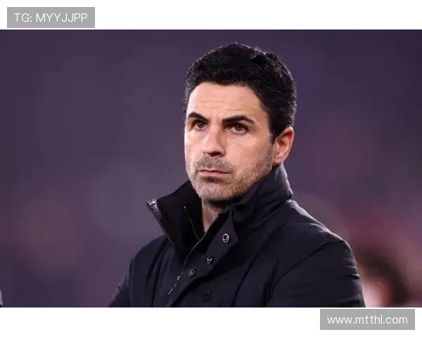 亚当斯批阿森纳和阿尔特塔：还要经理做什么